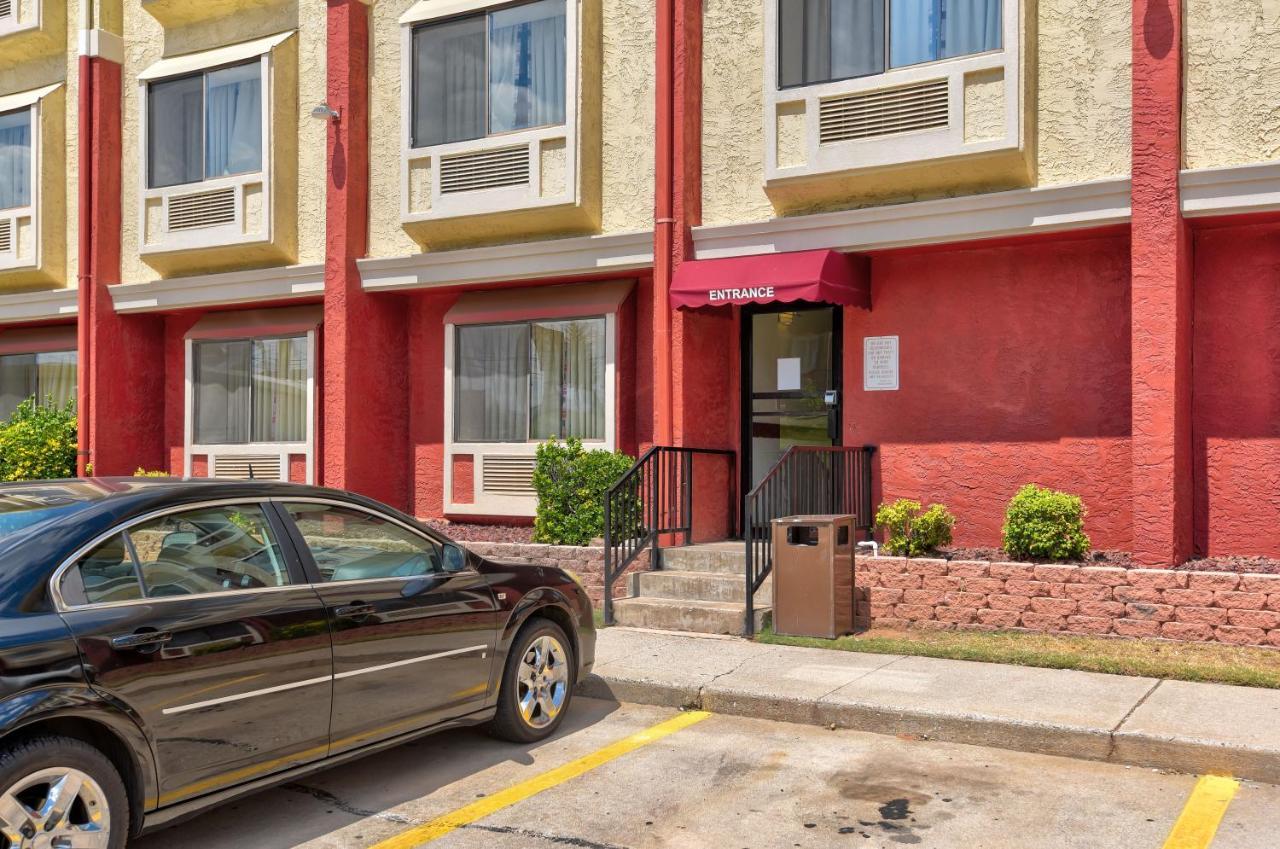 Ramada By Wyndham Oklahoma City Airport North Kültér fotó