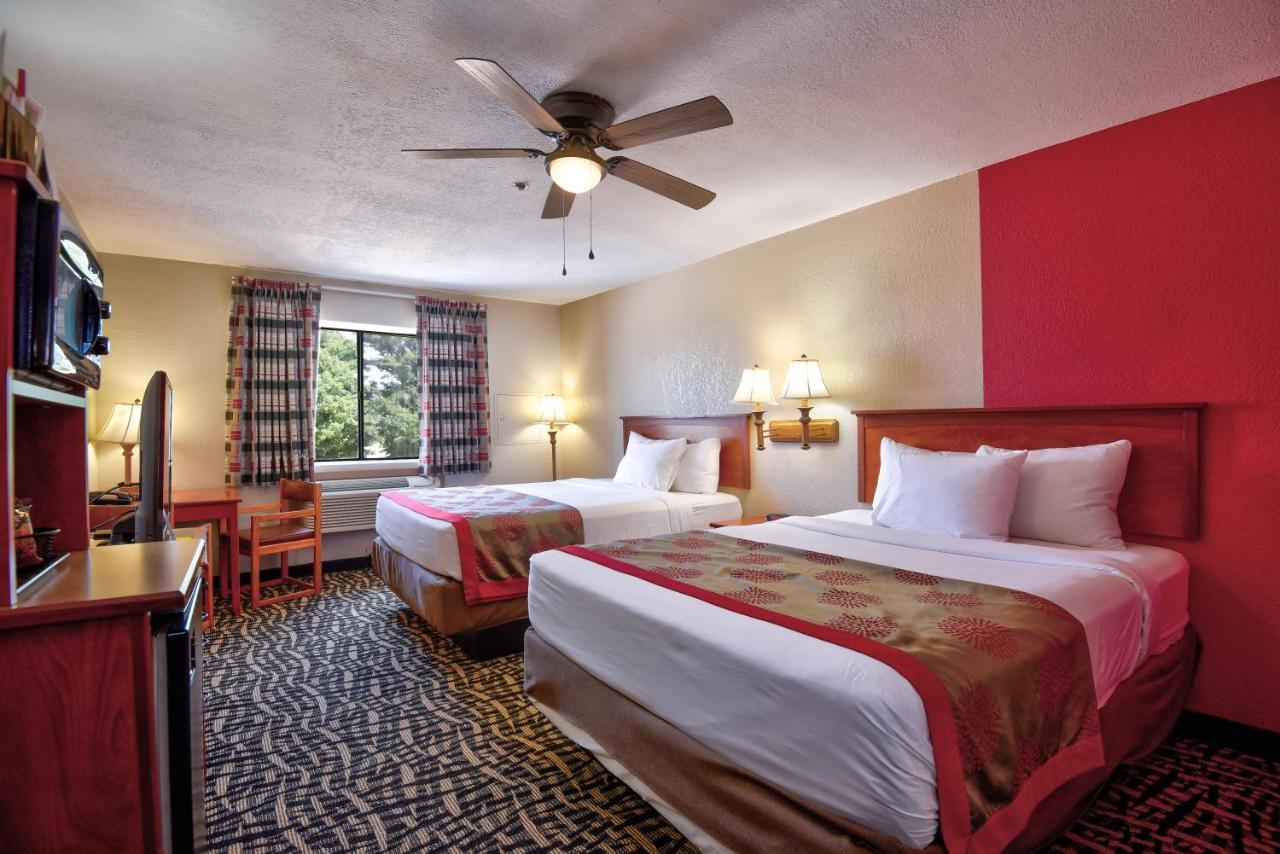 Ramada By Wyndham Oklahoma City Airport North Kültér fotó