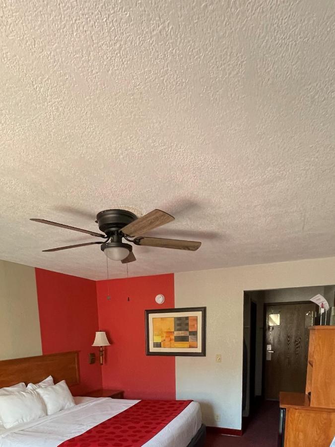 Ramada By Wyndham Oklahoma City Airport North Kültér fotó